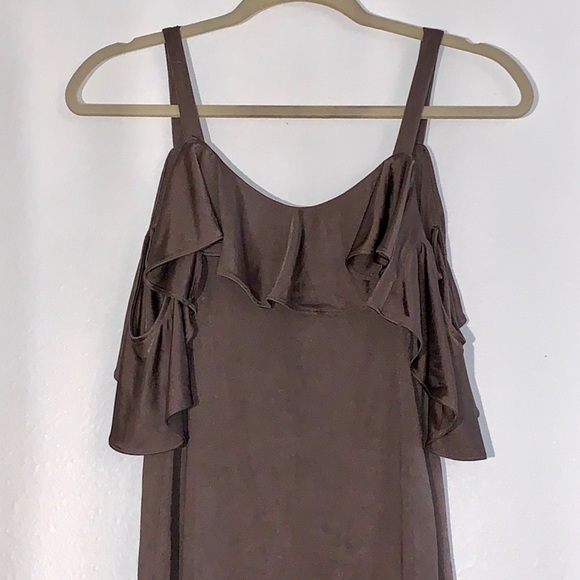 EUC Cold Shoulder Top - Picture 2 of 2